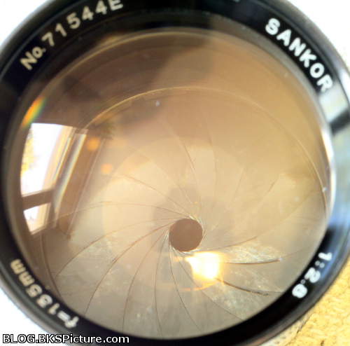 Sankor 135mm f/2.8